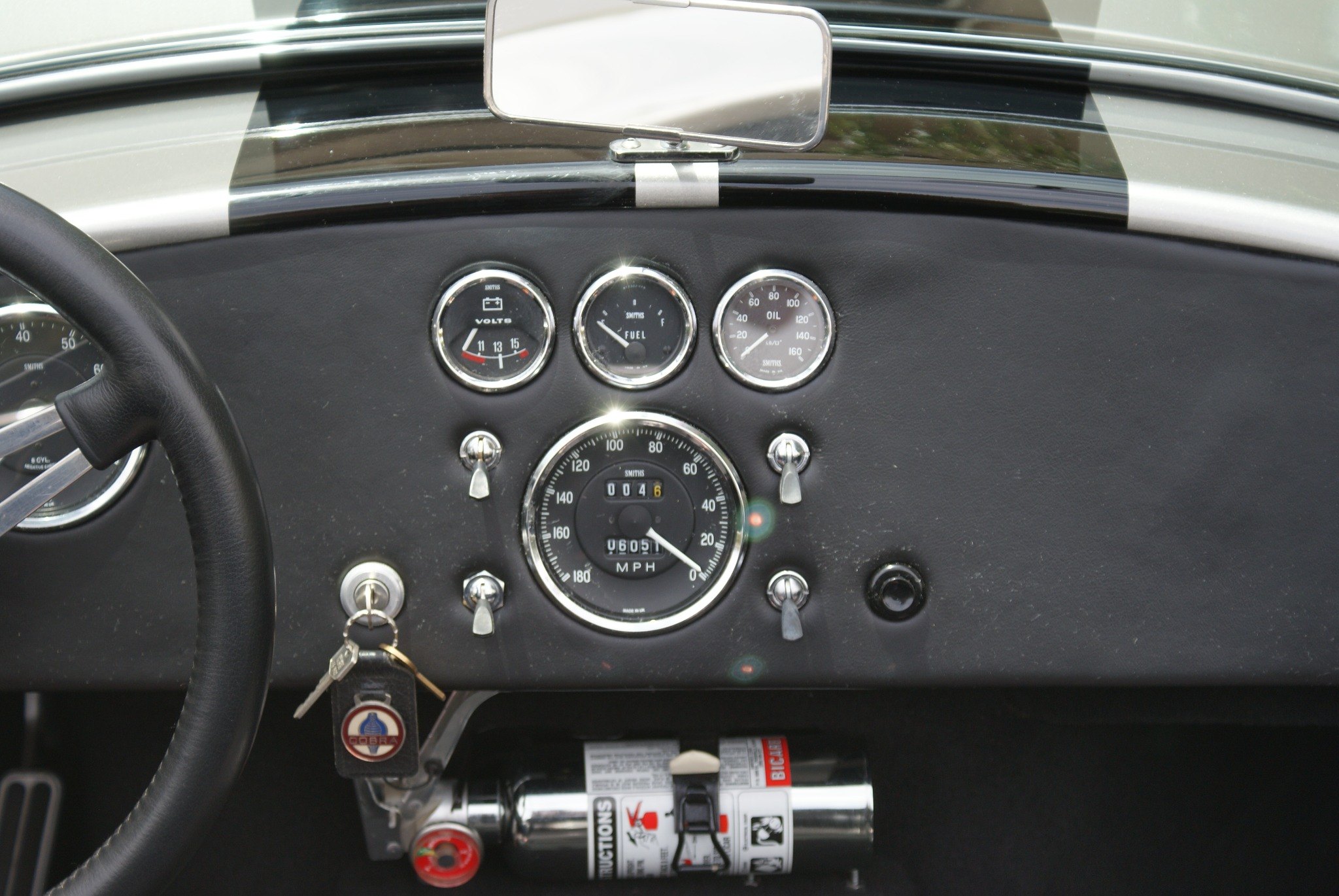 Traditional Smiths gauges installed in the Cobra replica